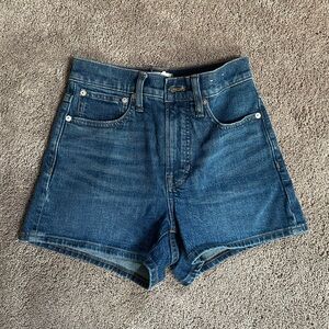 Madewell “The Perfect Jean Short” Size 24